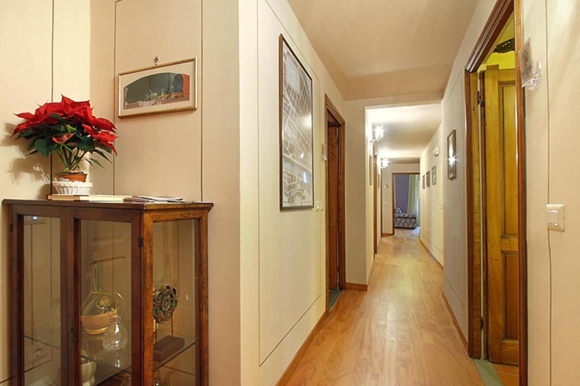 Apartments Puccini Florens Rum bild